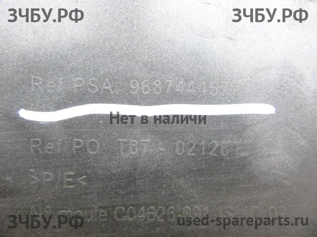 Peugeot 5008 (1) Бампер передний