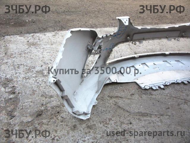 Opel Zafira C Бампер передний