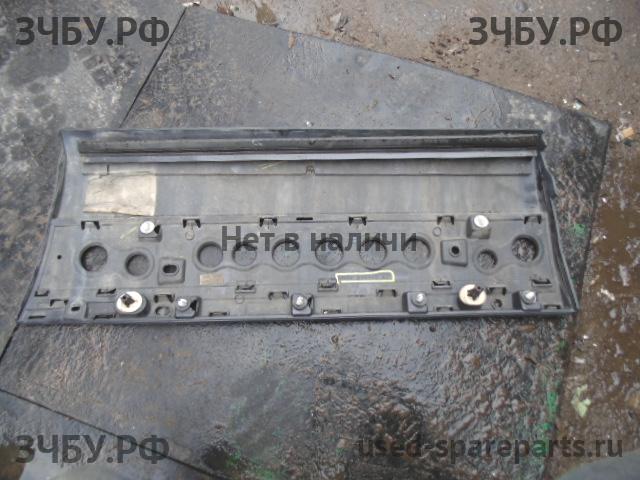 Land Rover Range Rover 4 Молдинг двери