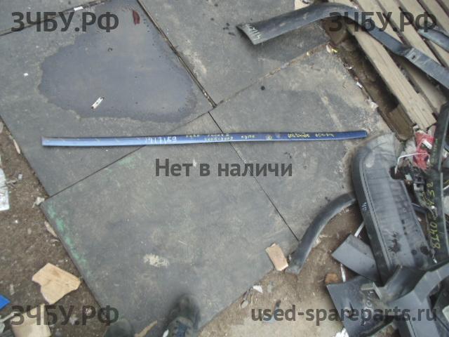 Ford Focus 2 Молдинг двери
