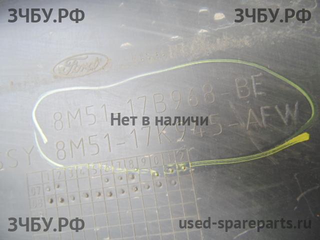Ford Focus 2 Решетка в бампер