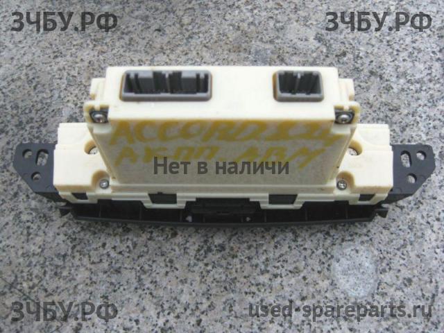 Honda Accord 8 Блок управления климатической установкой