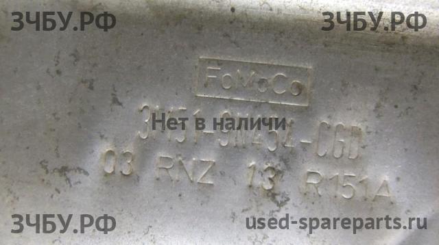 Ford Focus 3 Экран тепловой (кожух выпускного коллектора)