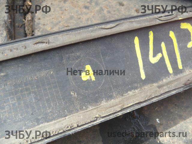 Volkswagen Golf 5 Молдинг двери
