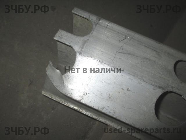 Toyota RAV 4 (3) Усилитель бампера задний