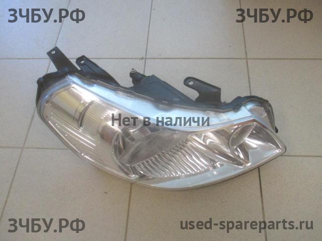 Suzuki SX4 (1) Фара правая