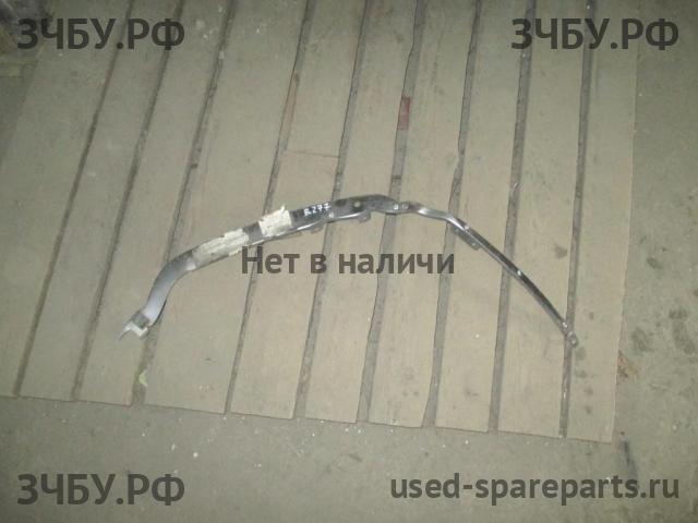 Mitsubishi Lancer 9 [CS/Classic] Кронштейн бампера передний
