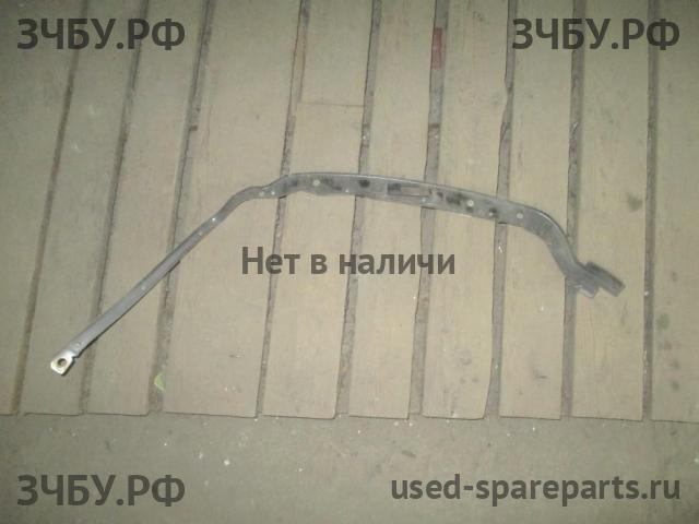 Mitsubishi Lancer 9 [CS/Classic] Кронштейн бампера передний