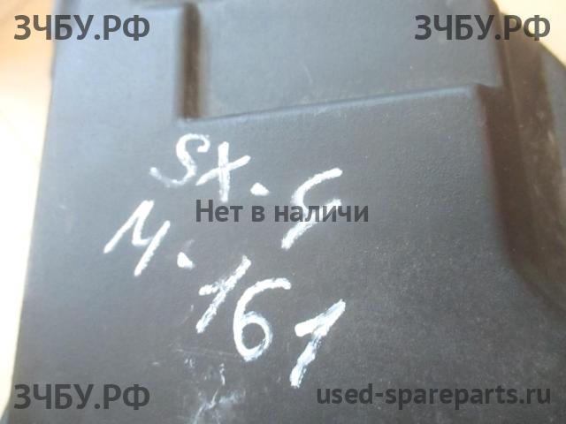 Suzuki SX4 (1) Фара правая