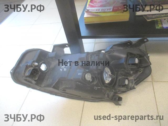 Suzuki SX4 (1) Фара правая