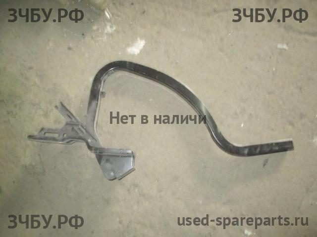 Renault Fluence Петля крышки багажника