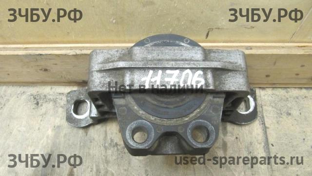 Ford Focus 3 Опора двигателя