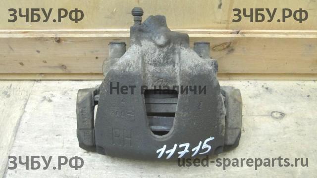 Ford Focus 3 Суппорт передний правый (в сборе со скобой)