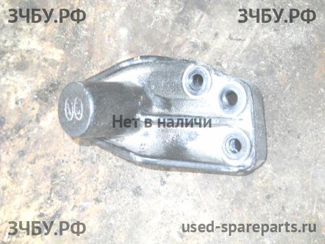 KIA Rio 3 Кронштейн