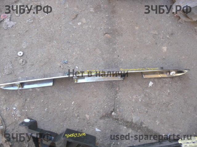 Peugeot 206 Накладка крышки багажника