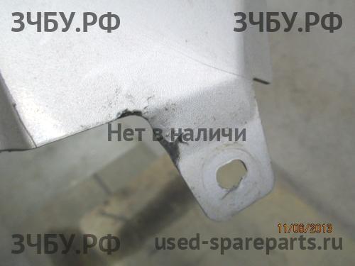 Mitsubishi Pajero/Montero 4 Накладка заднего бампера
