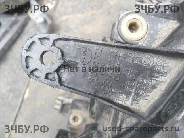 Ford Focus 2 Фара правая
