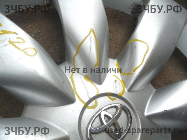 Toyota Avensis 2 Колпак колеса декоративный