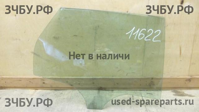 Ford Focus 3 Стекло двери задней правой