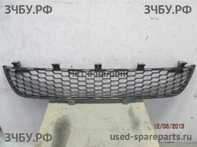 Mitsubishi L200 (4)[KB] Решетка в бампер