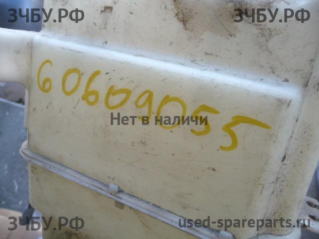 Lexus RX (2) 300/330/350/400h Бачок омывателя лобового стекла