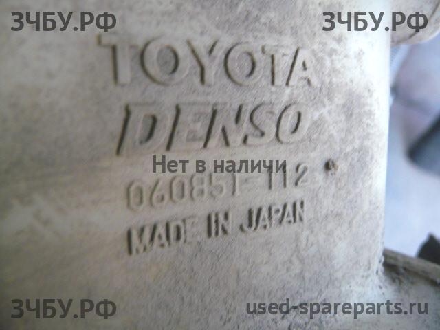 Lexus RX (2) 300/330/350/400h Бачок омывателя лобового стекла