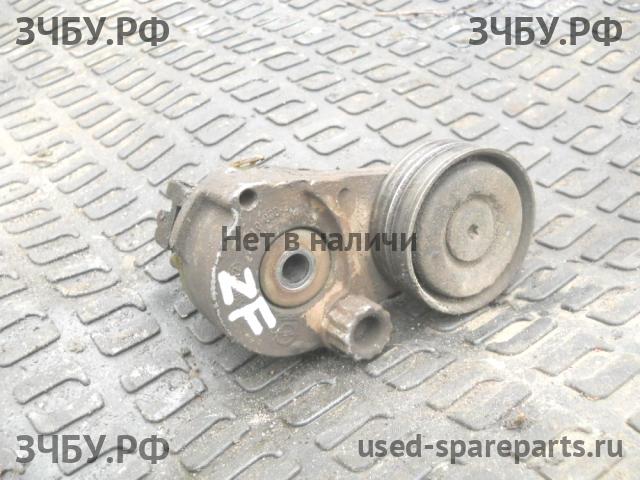 Opel Zafira B Ролик натяжения ремня