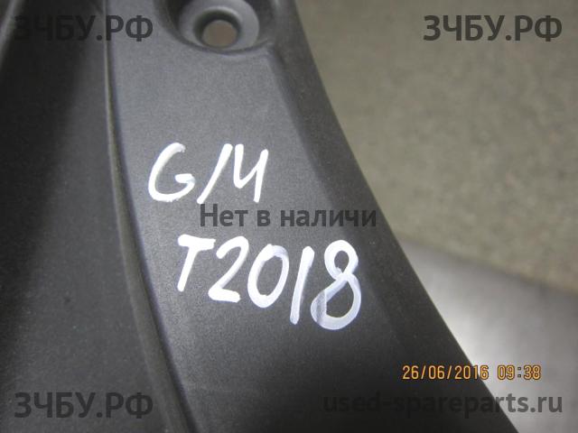 Opel Astra J Брызговик задний правый