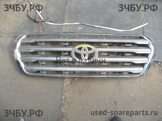 Toyota Land Cruiser 200 Решетка радиатора