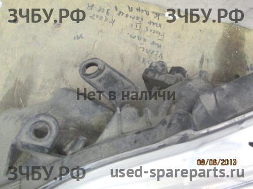 Toyota Corolla (E14 - E15) Фара левая