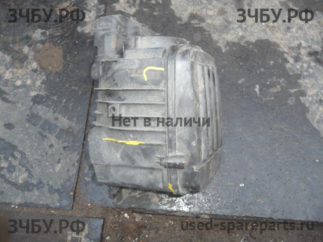 Volkswagen Golf 5 Корпус воздушного фильтра