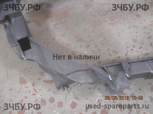 Ford Mondeo 4 Панель передняя (телевизор)