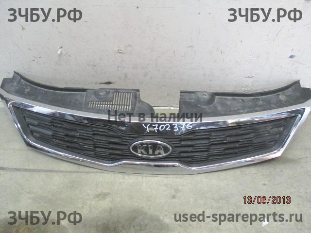 KIA Ceed 1 Решетка радиатора