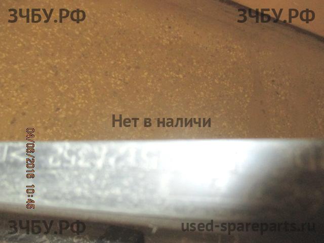 Peugeot 4007 Накладка на порог правая