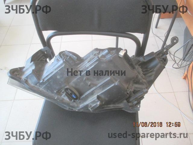 Opel Astra J Фара правая