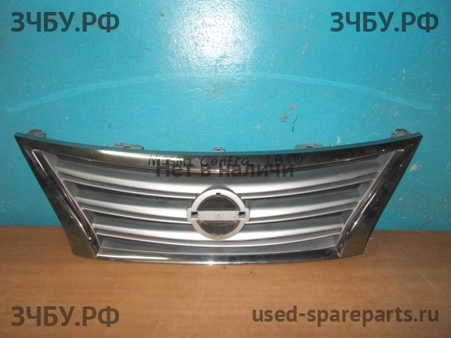 Nissan Sentra (B17) Решетка радиатора