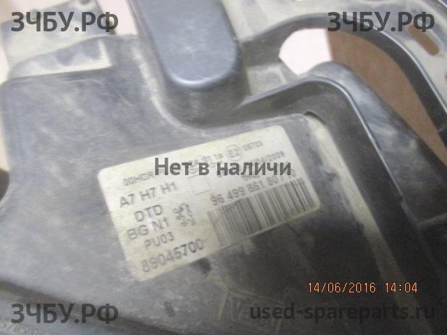 Peugeot 207 Фара правая