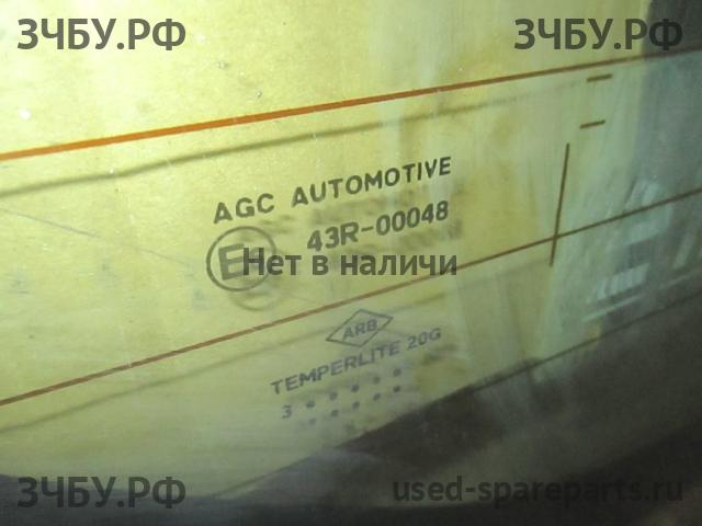 Renault Duster Стекло заднее