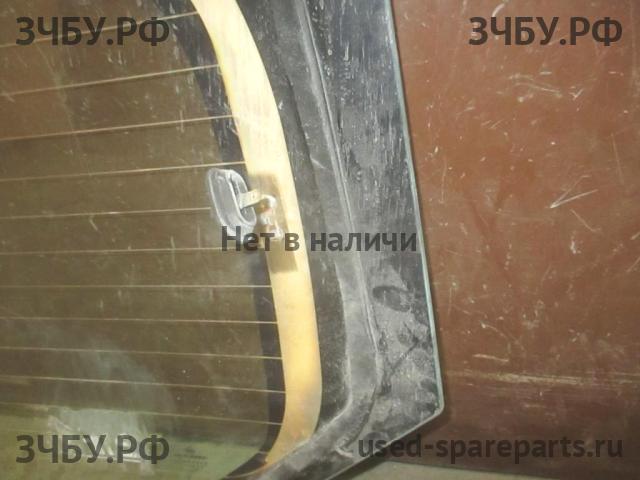 Renault Duster Стекло заднее