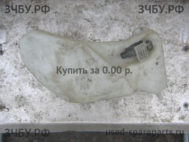 Audi 80/90 [B4] Бачок омывателя лобового стекла
