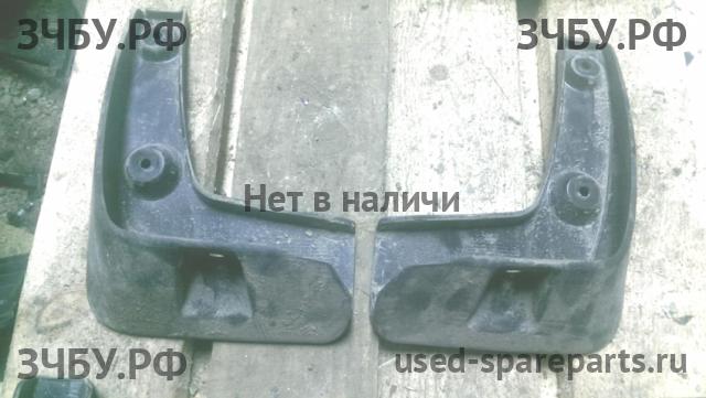 KIA Rio 3 Брызговик передний правый