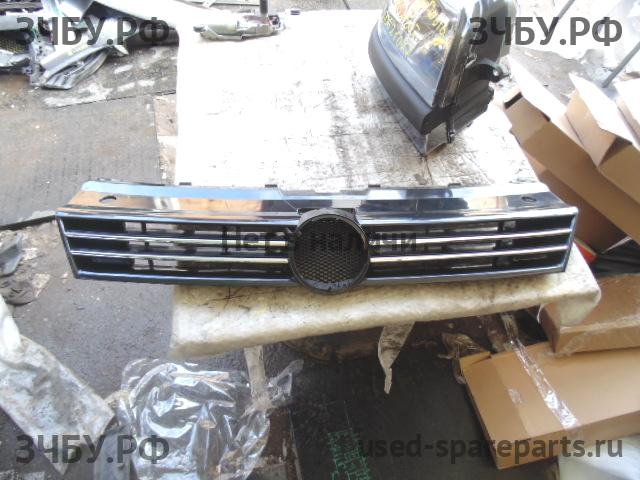 Volkswagen Polo 5 (Sedan) Решетка радиатора