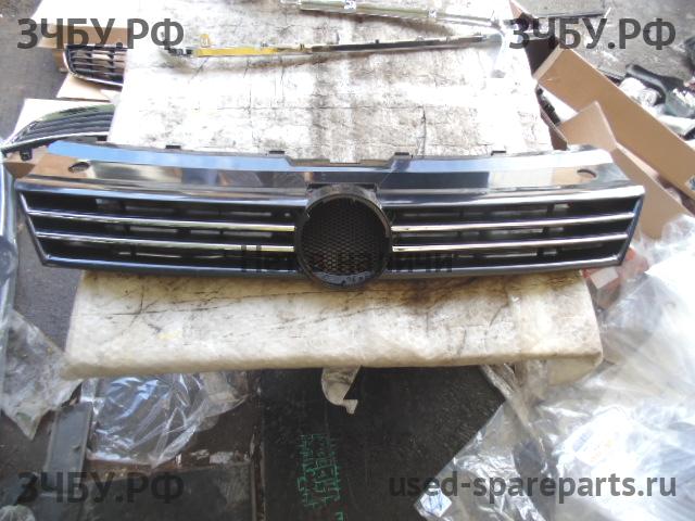 Volkswagen Polo 5 (Sedan) Решетка радиатора