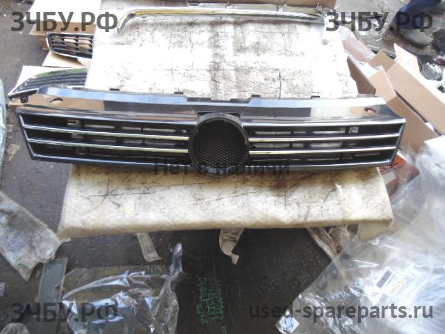 Volkswagen Polo 5 (Sedan) Решетка радиатора