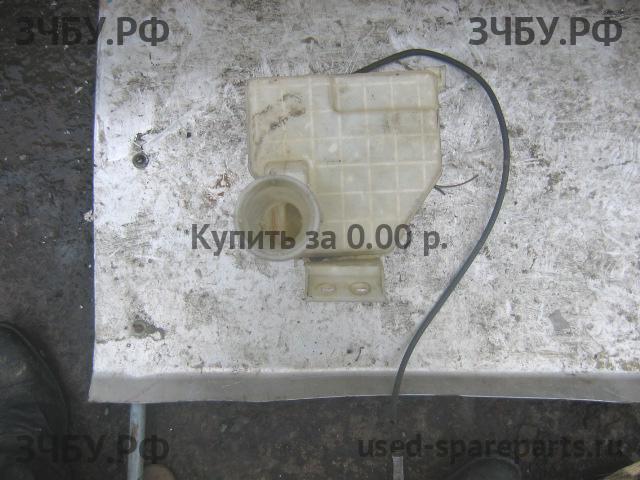 Определить Определить Бачок омывателя лобового стекла
