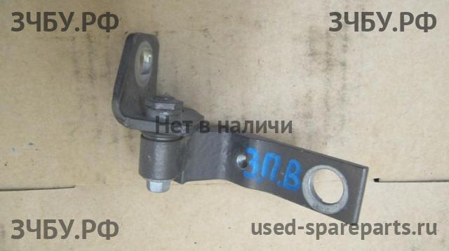 Ford Focus 3 Петля двери задней правой