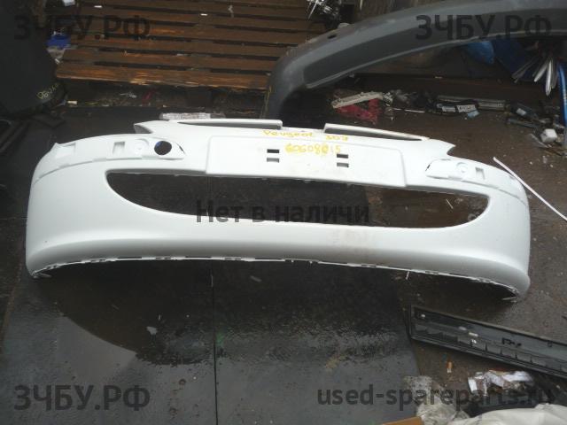 Peugeot 307 Бампер передний