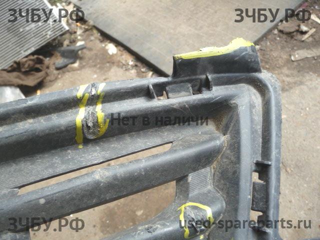 Mitsubishi Outlander 3 Решетка в бампер
