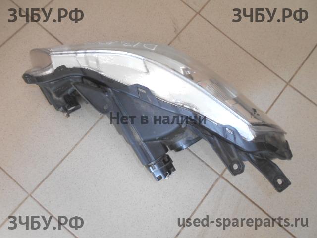 Suzuki SX4 (1) Фара правая