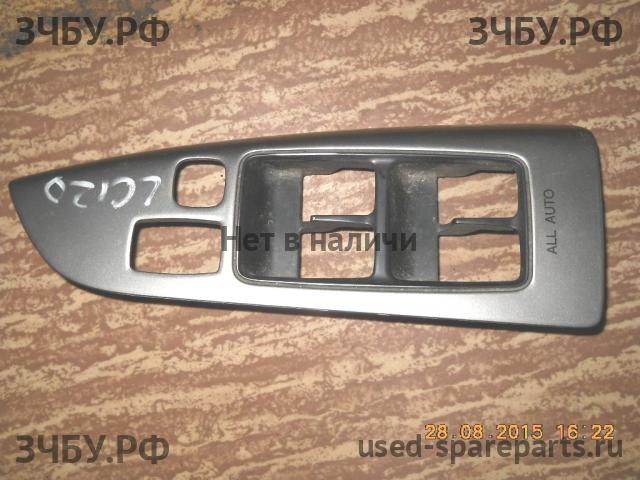 Toyota Land Cruiser 120 (PRADO) Накладка